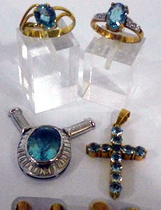 Conjunto de Agua Marina em ouro 18 k – joias de qualidade e bom gosto